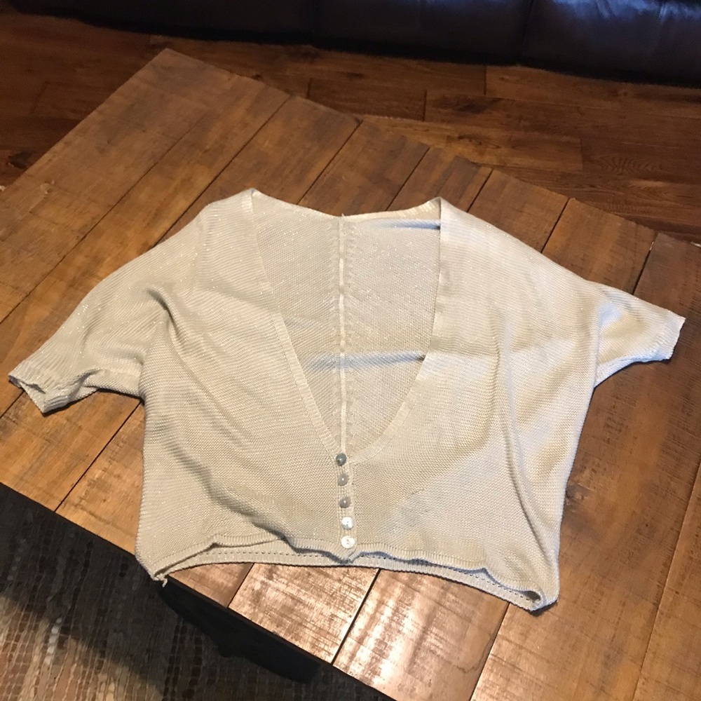 Shrug with slight glimmer